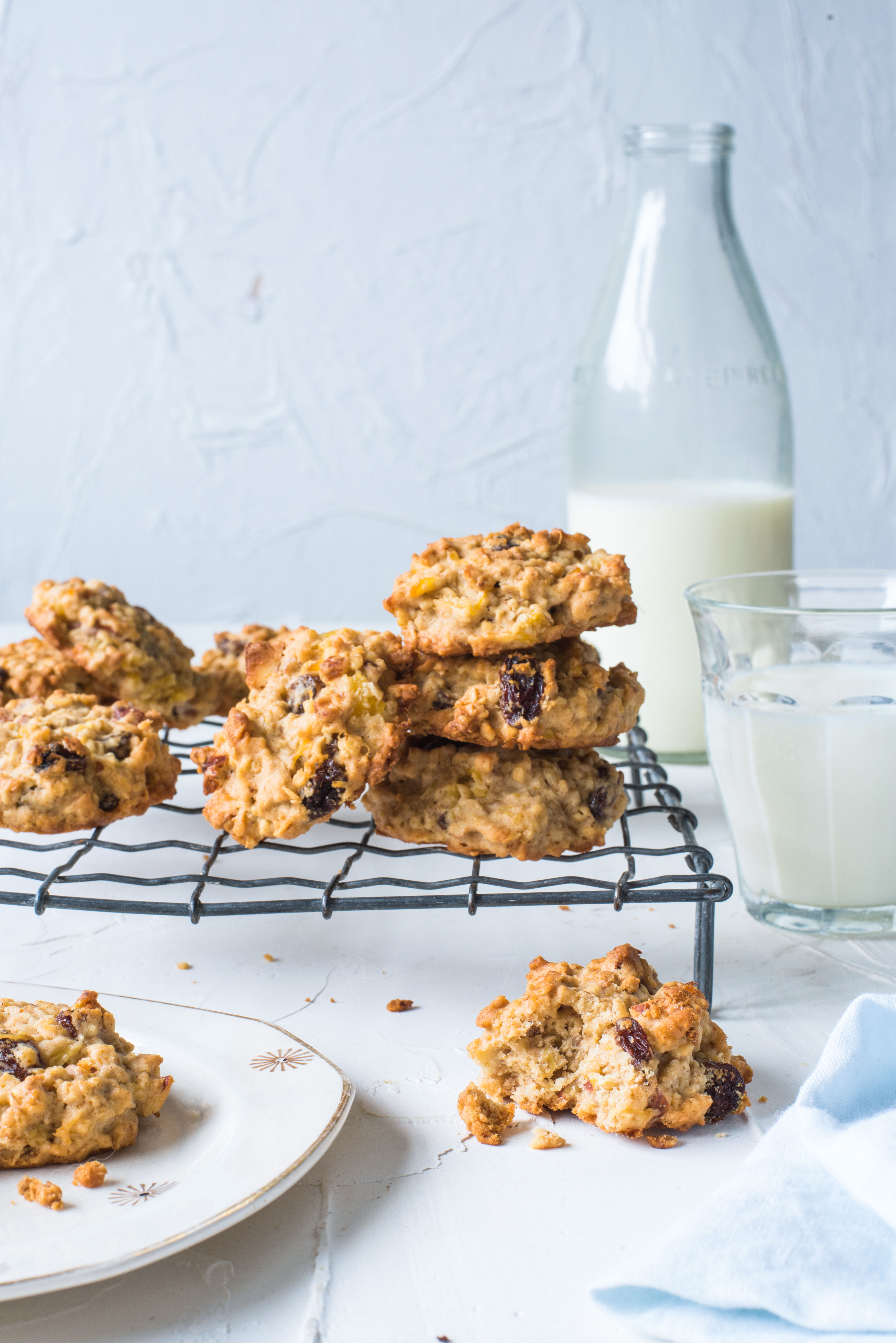Dole NZ Pineapple Oatmeal Cookies